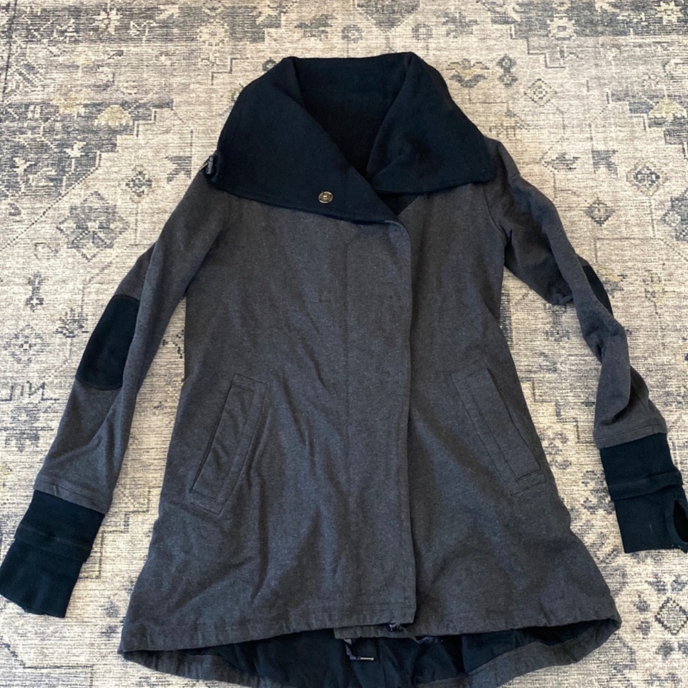 Lululemon OG gratitude wrap